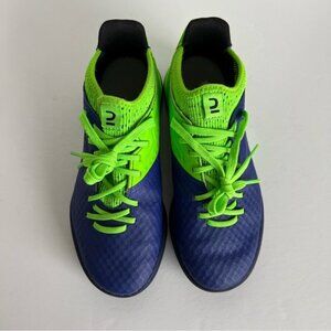 Kids Soccer Shoes - Blue/ Green. Size: 2.
